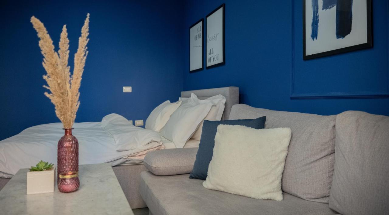 Апартаменты Blloku Area Modern App - The Nest Тирана Экстерьер фото