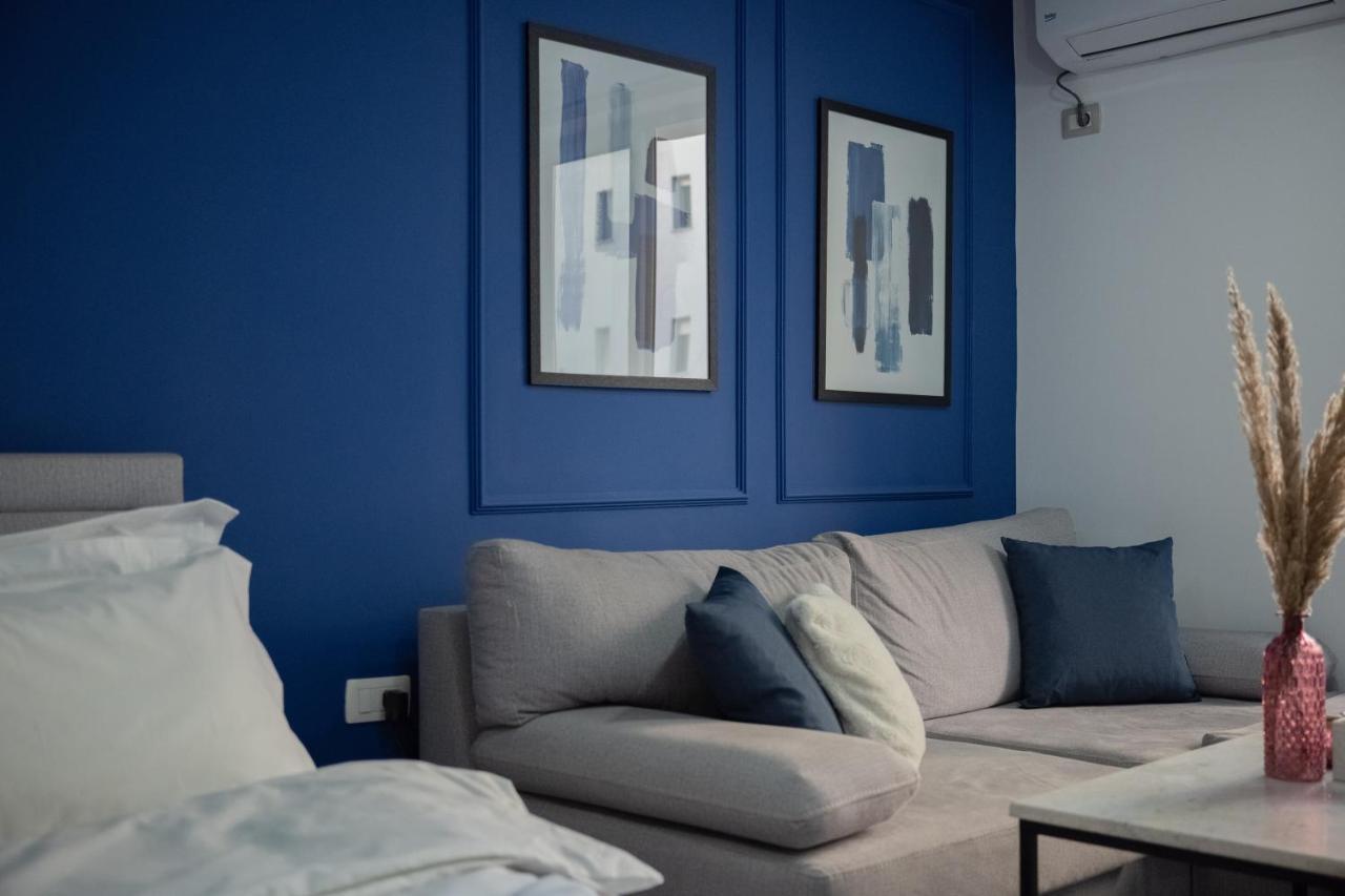 Апартаменты Blloku Area Modern App - The Nest Тирана Экстерьер фото